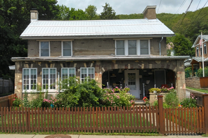 258 Chestnut Street